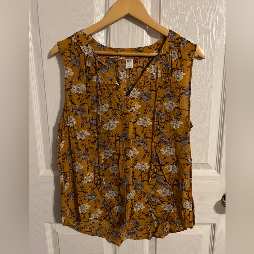 Old Navy | Mustard Yellow and Gray Floral V-Neck Tank Top | Size Large